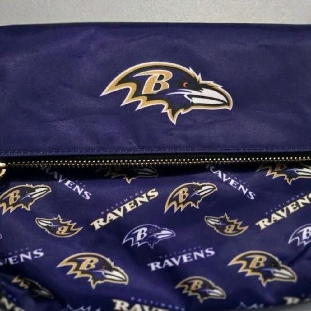 FOCO Baltimore Ravens Foldover Crossbody Purse Nylon Stadium Bag Purple